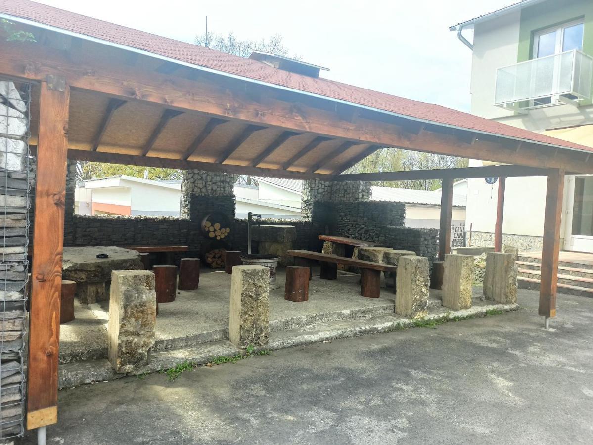 Motel Sofer Volkovce Exterior photo